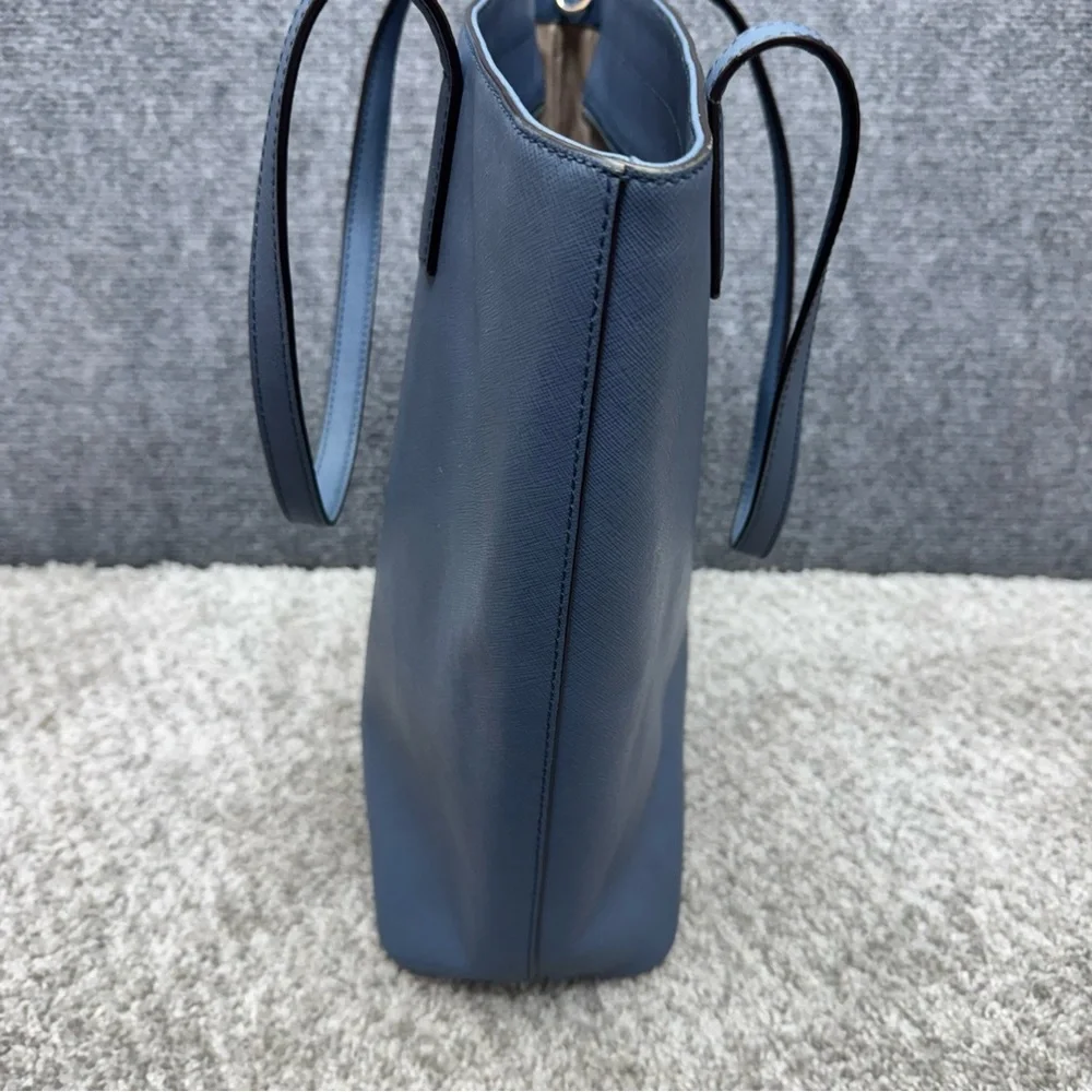 Michael Kors‎ large Blue Saffiano Tote Handbag Purse (no shoulder strap) - Picture 9 of 15